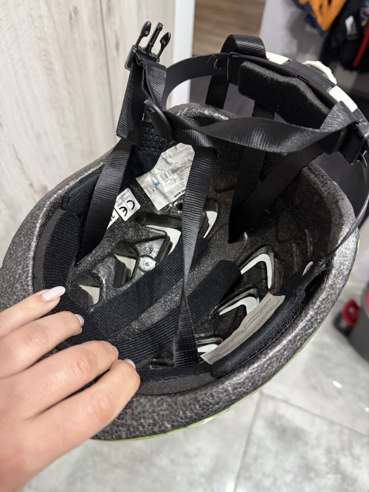 Kask dzieciecy zielony
