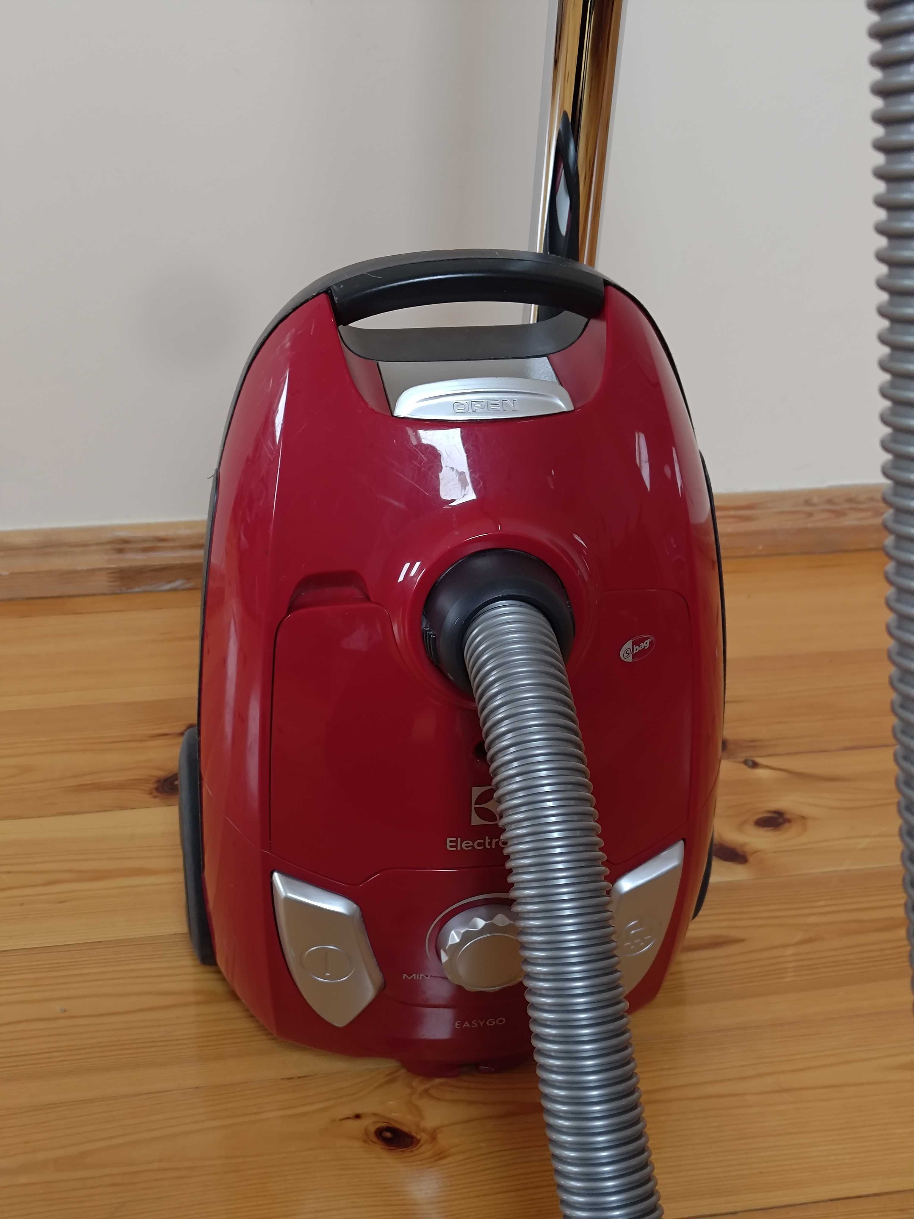 Odkurzacz Electrolux EasyGo model EEG43WR
