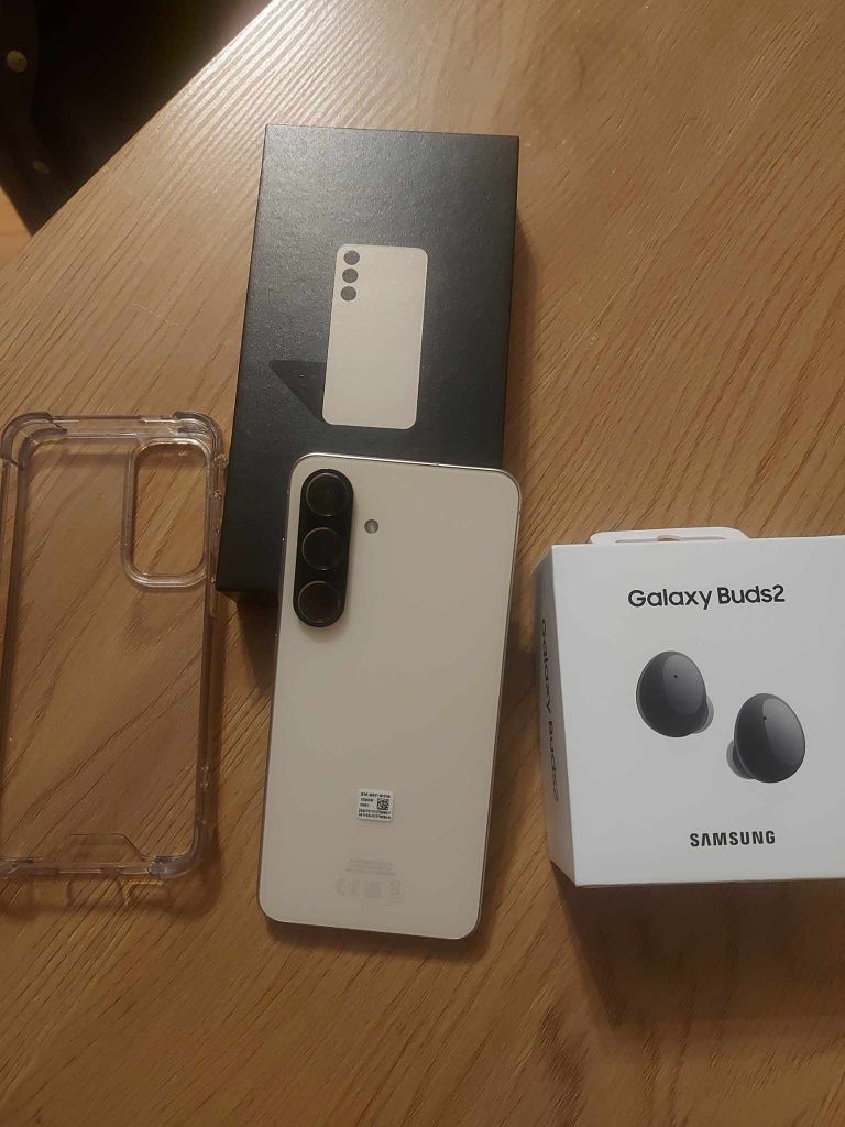 Samsung S24 8GB/256GB słuchawki Buds2