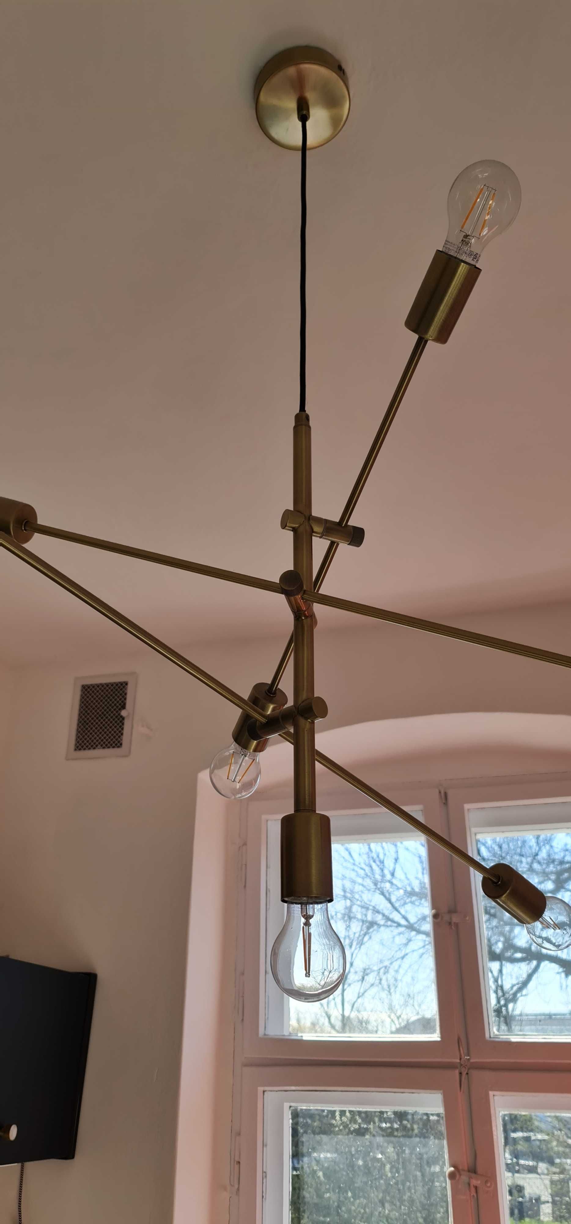 Żyrandol,  lampa wiszącą