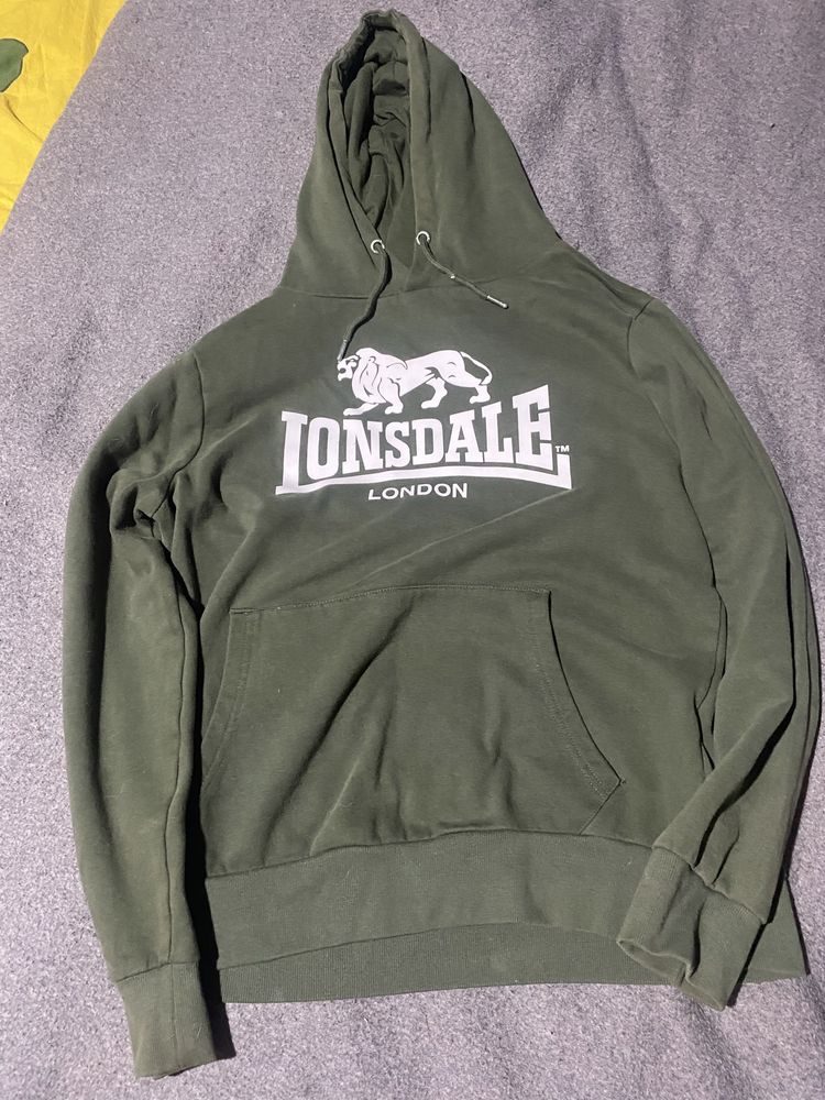 Кофта Lonsdale.
