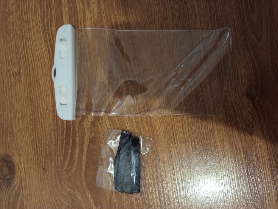 Wodoodporne etui na telefon
