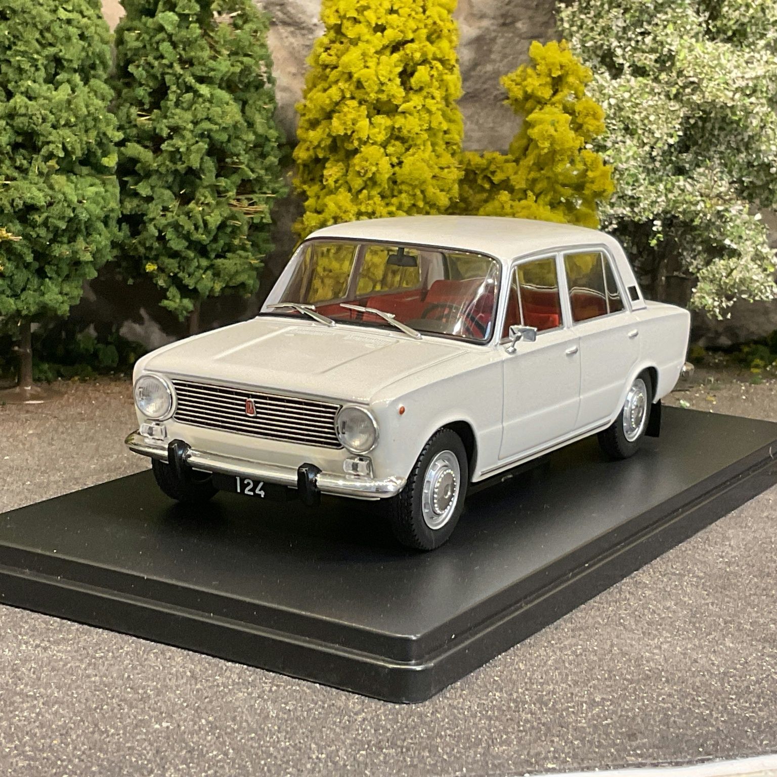 FIAT- 124 (прототип ВАЗ-2101 Жигули) 1:24