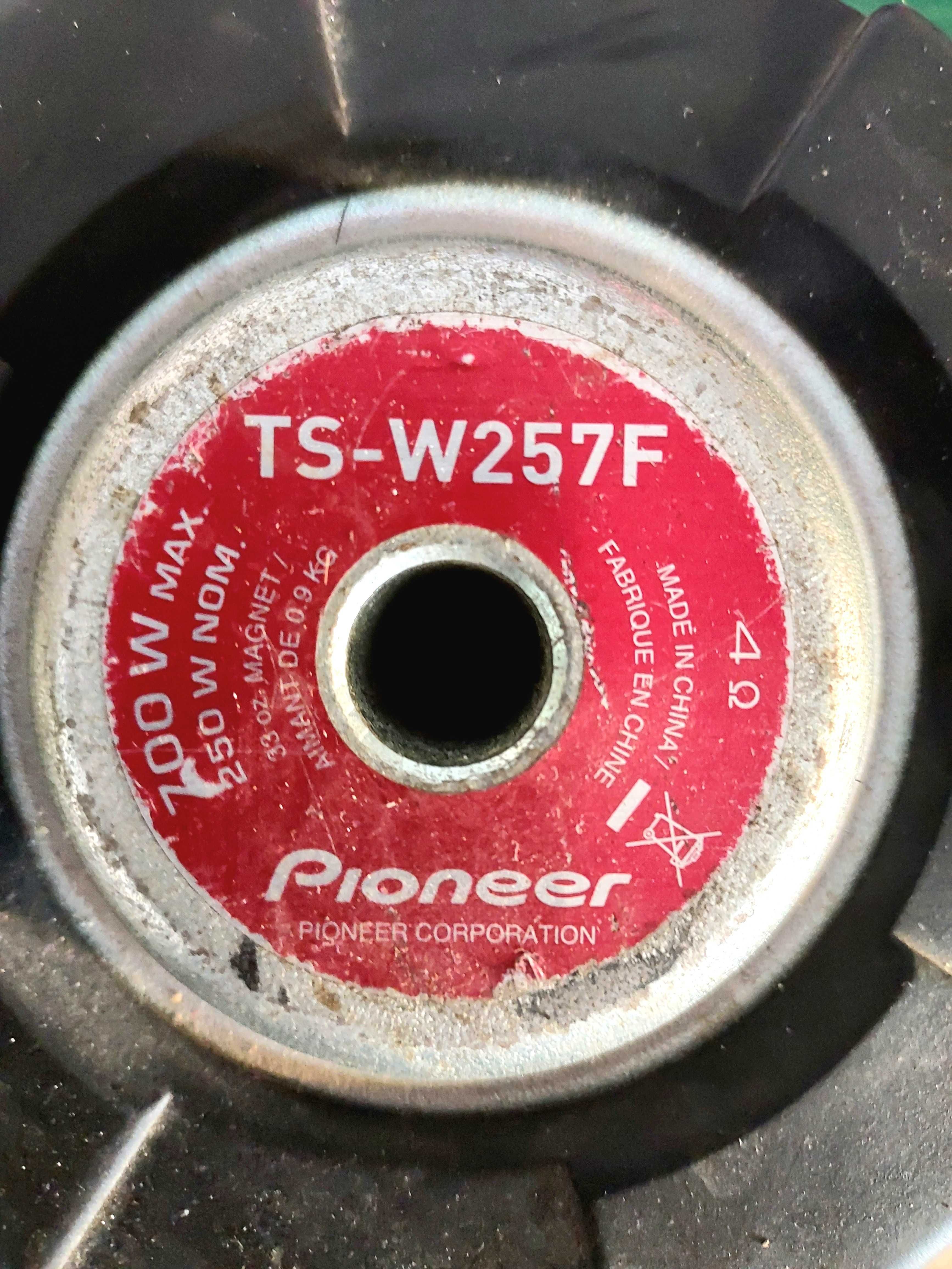 Sprzedam głośnik basowy Pioneer TS-W257F
