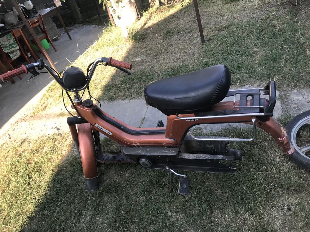 Продаю запчасти до мопед piaggio si ciao bravo