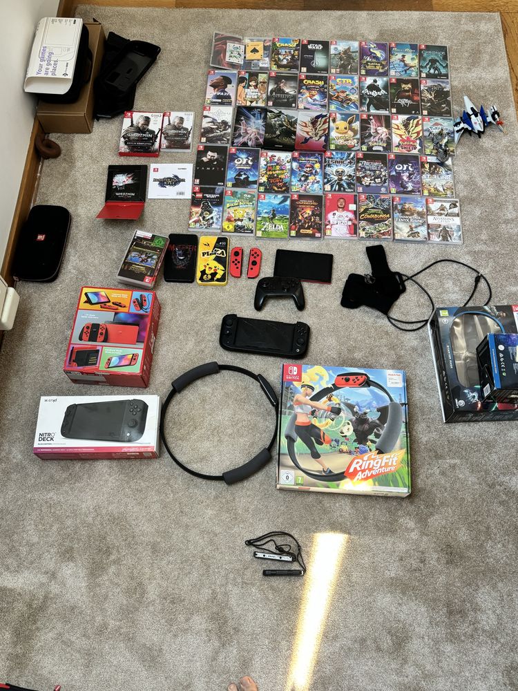 Nintendo Switch Oled Mario Red edition.