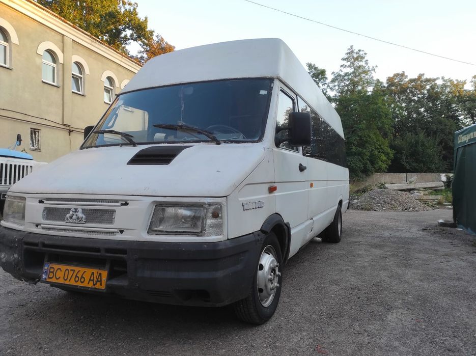 Івеко дейлі повноціний пасажир