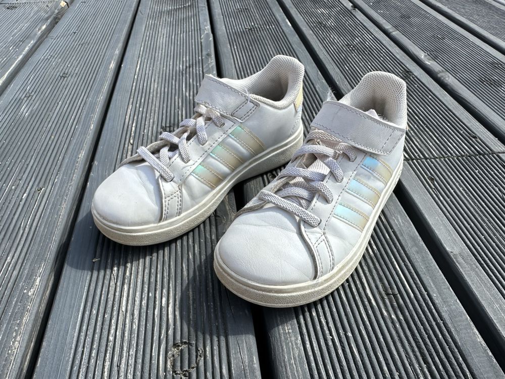 Sneakersy Adidas dla dziewczynki roz 30 dł wkladki 19 cm