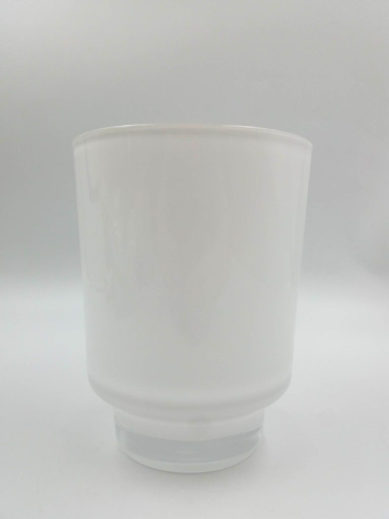 Ciekawy duży biały szklany wazon