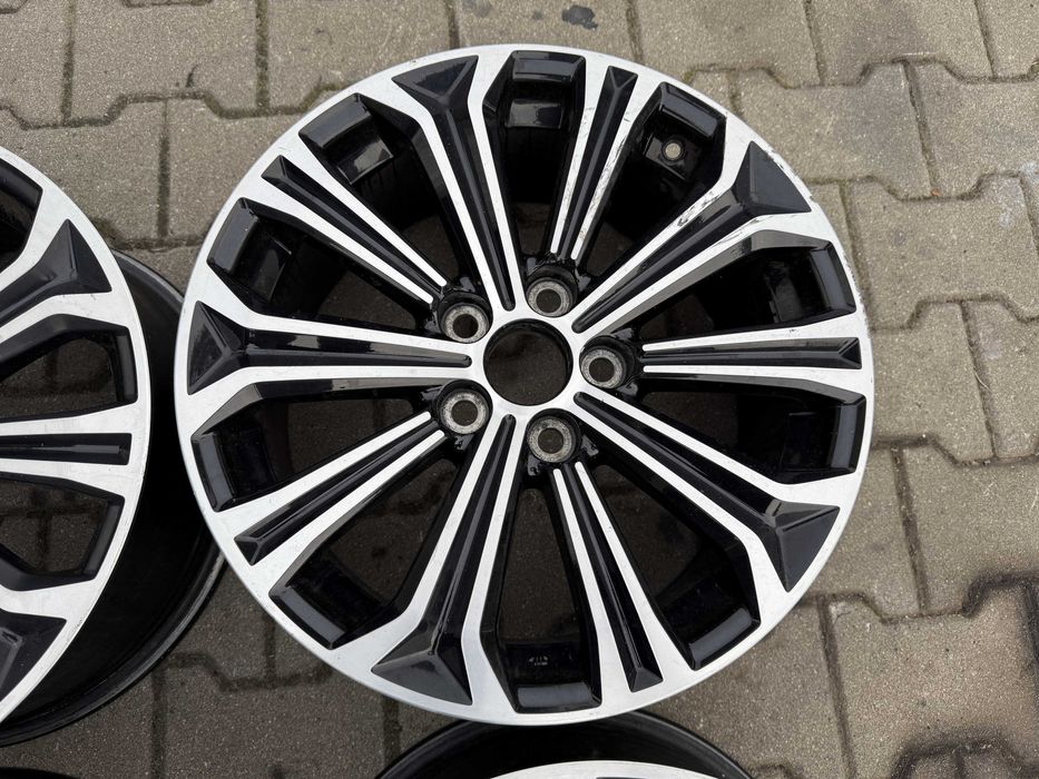 Felgi aluminiowe 17 Toyota Corolla E21 5x114,3 - do regeneracji