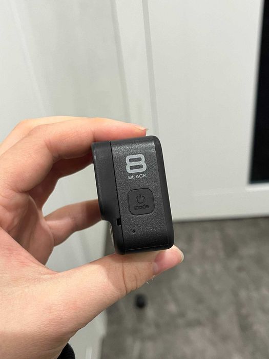 Екшн-камера GoPro Hero 8 в дуже хорошому стані