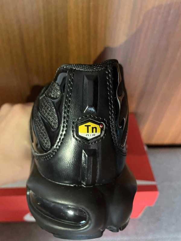 czarny^zręczny^NikeMaxTN^UnisexTrampki Roz.40