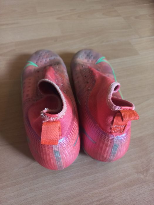 Spzedam buty pilkarskie dla chlopaka