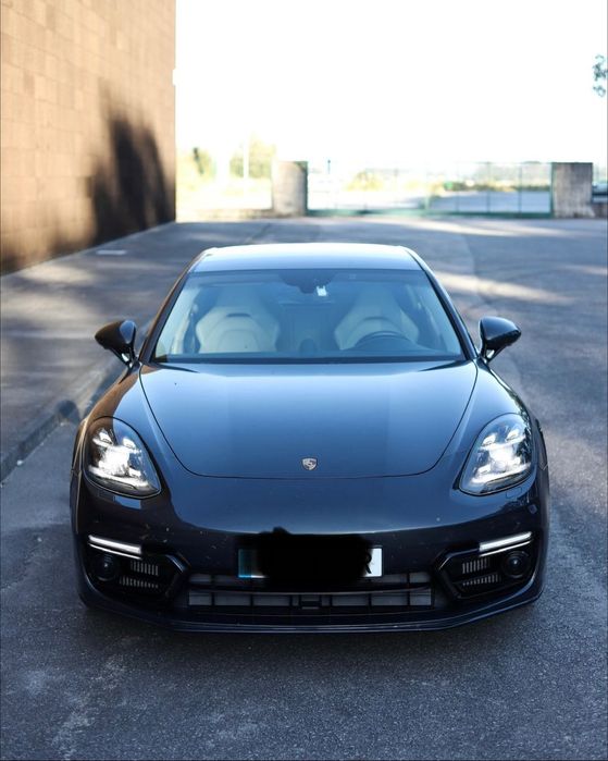 Porsche Panamera 4 E-Hybrid