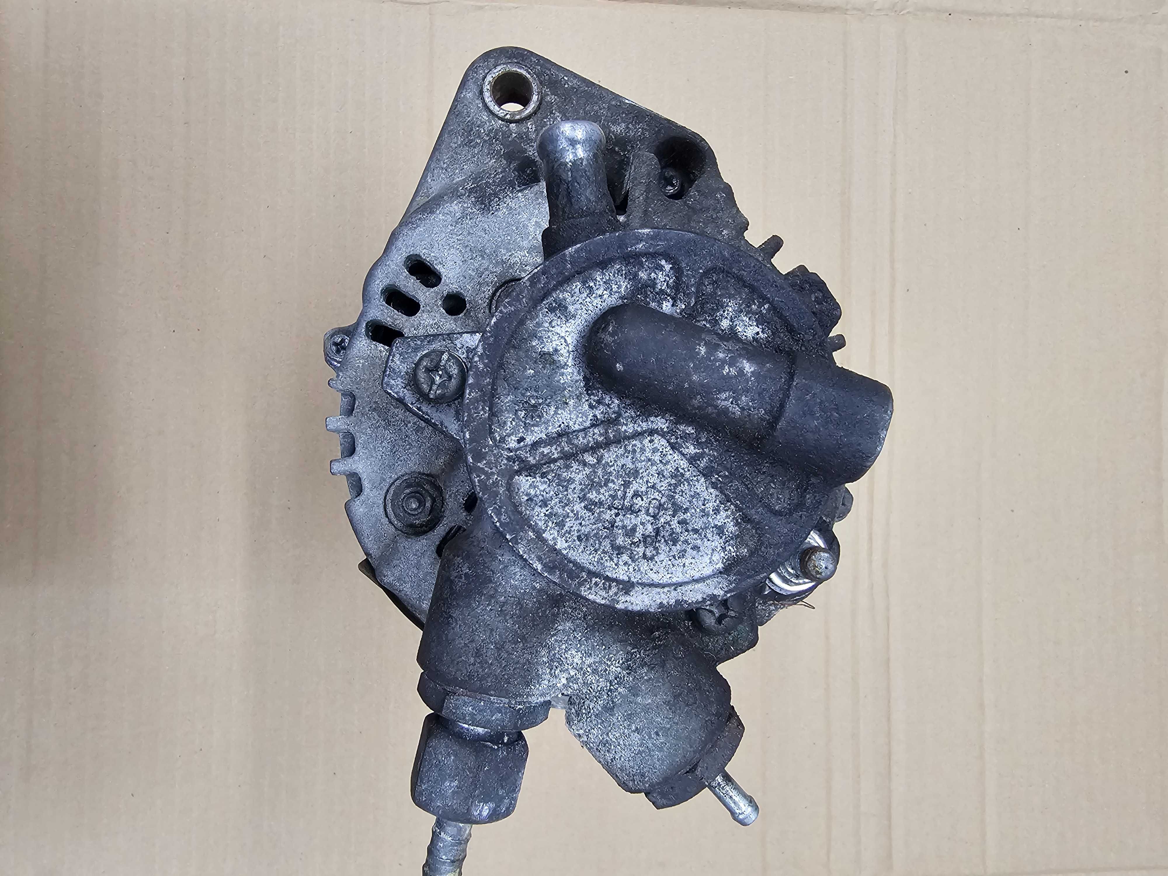 Alternator Opel Astra H Z17DTH z Vaku Pompą