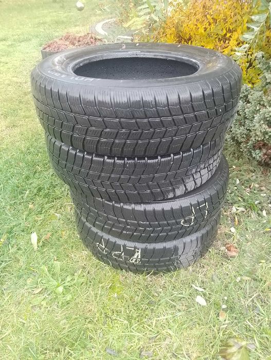 Opony zimowe 4x 165/70R14 Barum