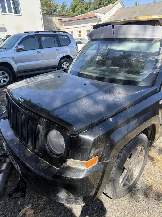 Продам дизельный jeep patriot 2008 года на разборку