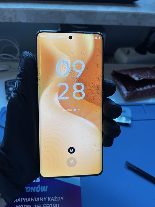 Ekran , wyświeltacz motorola edge 60 pro , zbitek , serwis