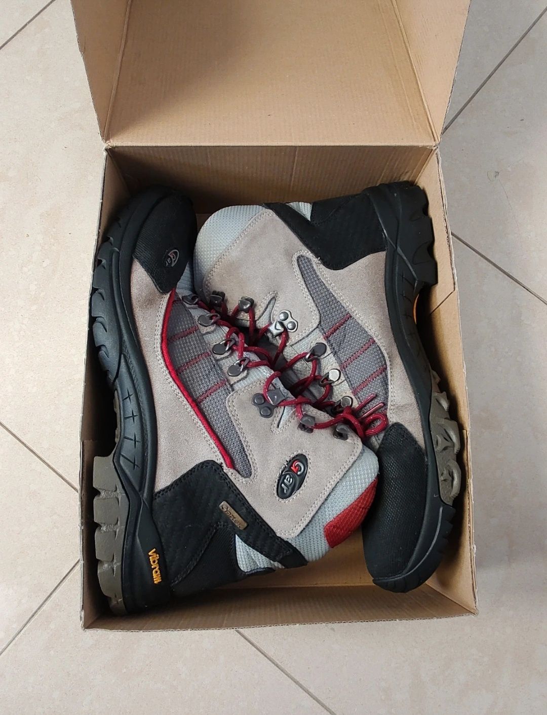 Buty górskie trekkingowe Garsport używane męskie rozm. 47 wysokie