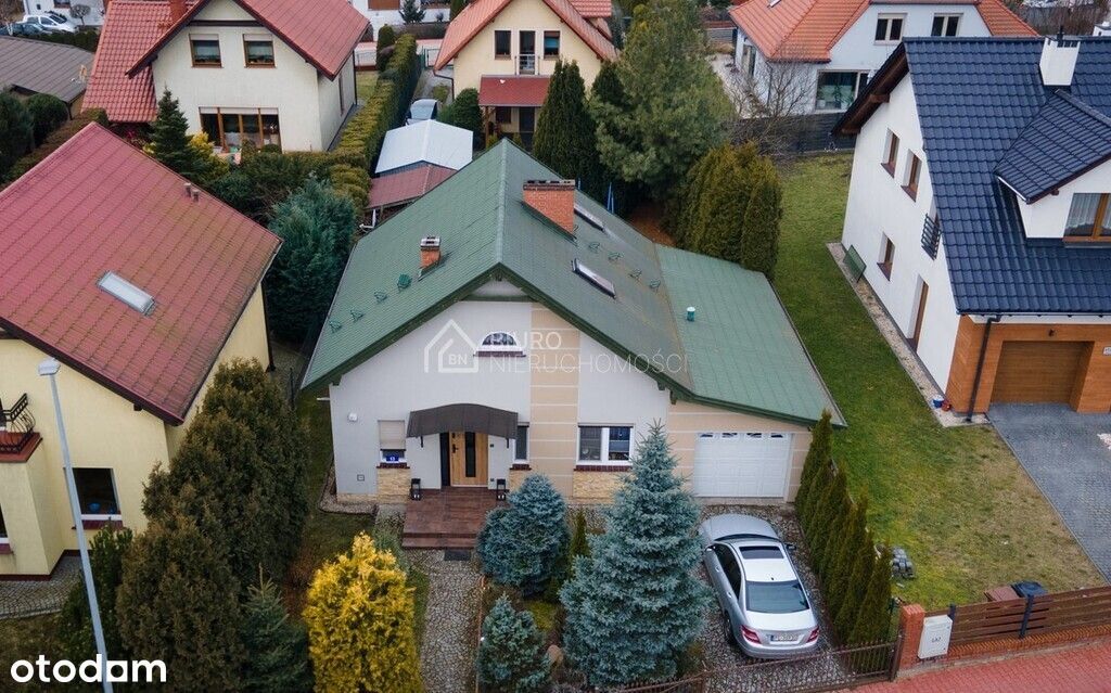 Dom wolnostojący z garażem w Lesznie Gronowo
