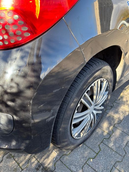 Peugeot 207 benzyna 1.4 2007 r.