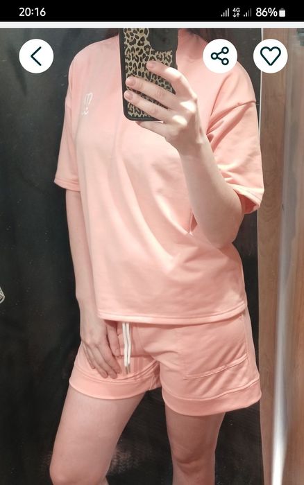 Продам  новый костюм