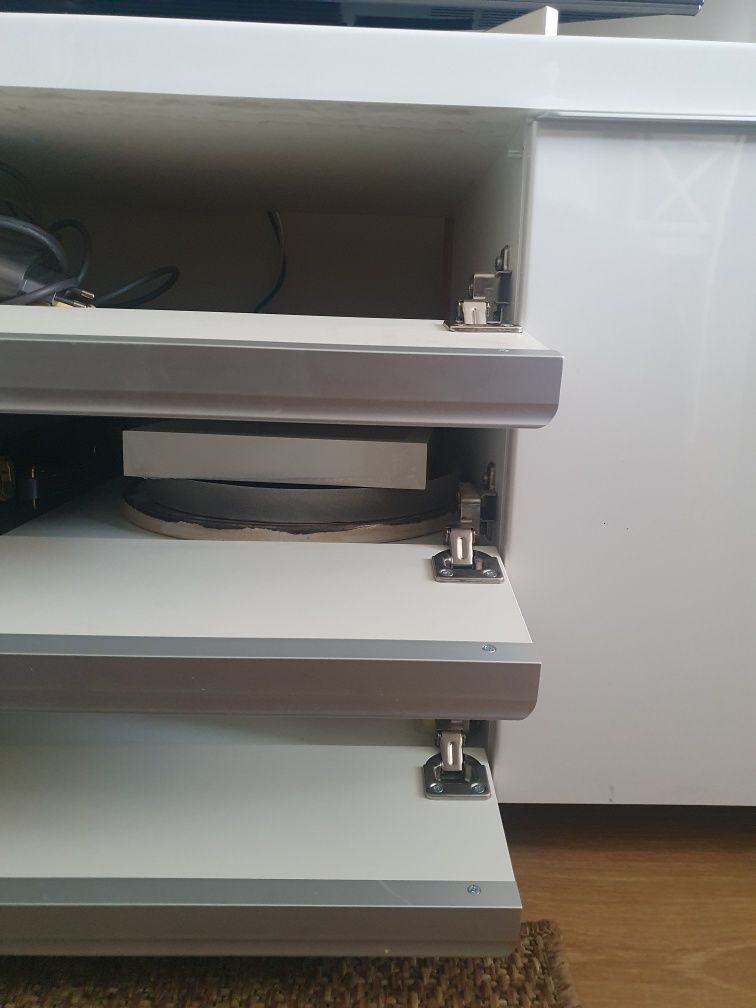 Szafka RTV Ikea Besta Burs