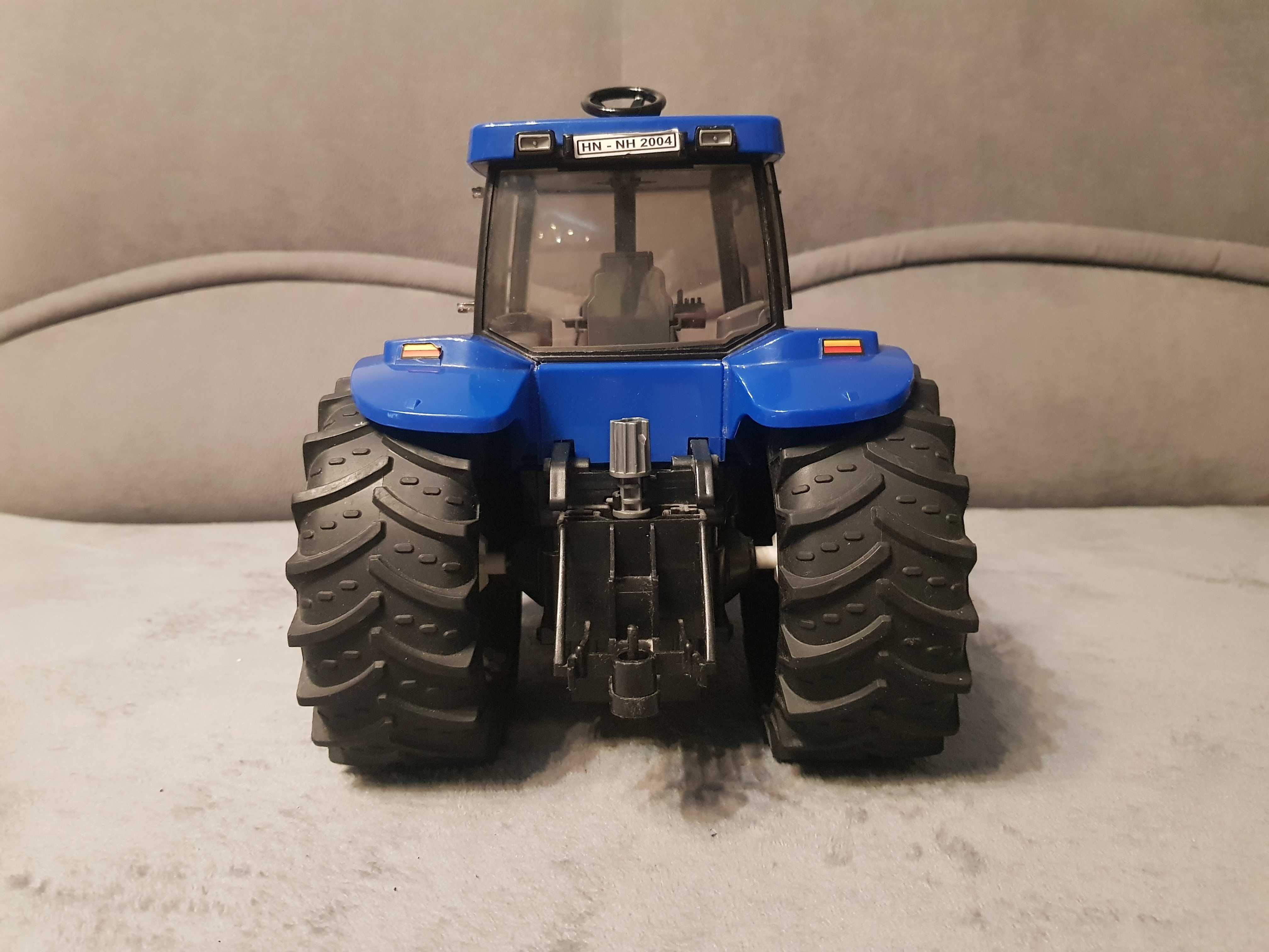 New Holland T8040 Bruder