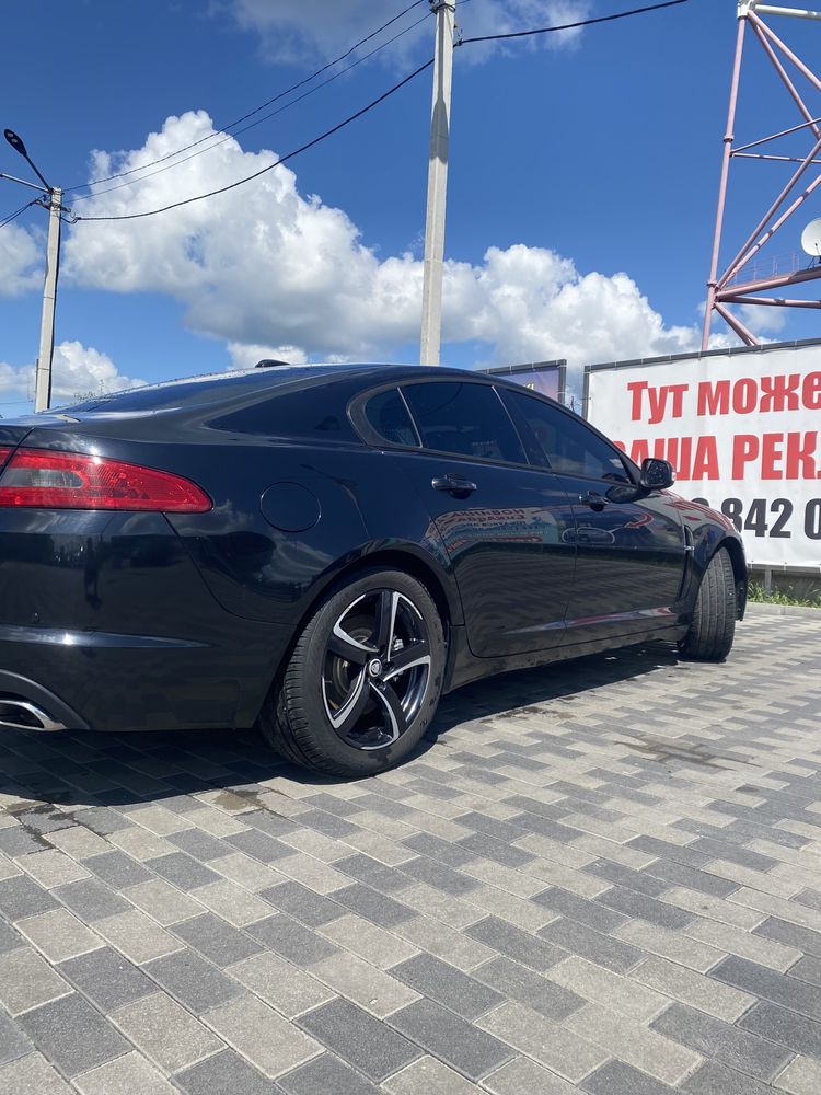 Продам Jaguar xf 3.0