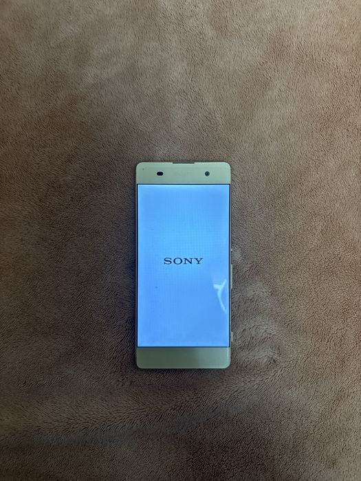 Продам телефон Sony Xperia