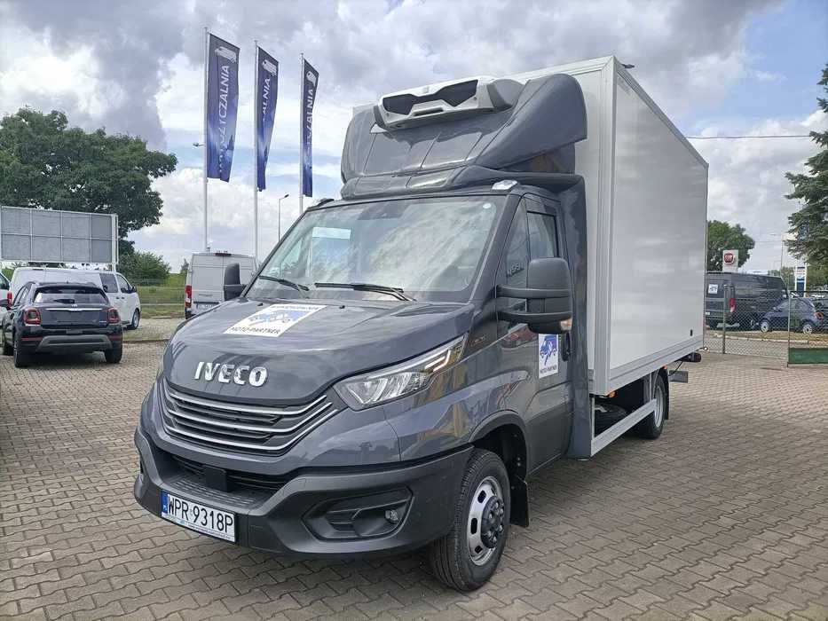 Wynajem busa Iveco Daily Chłodnia/Izoterma/Dostawczy/8palet/paleciak