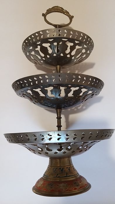 Тарелка трехъярусная горка