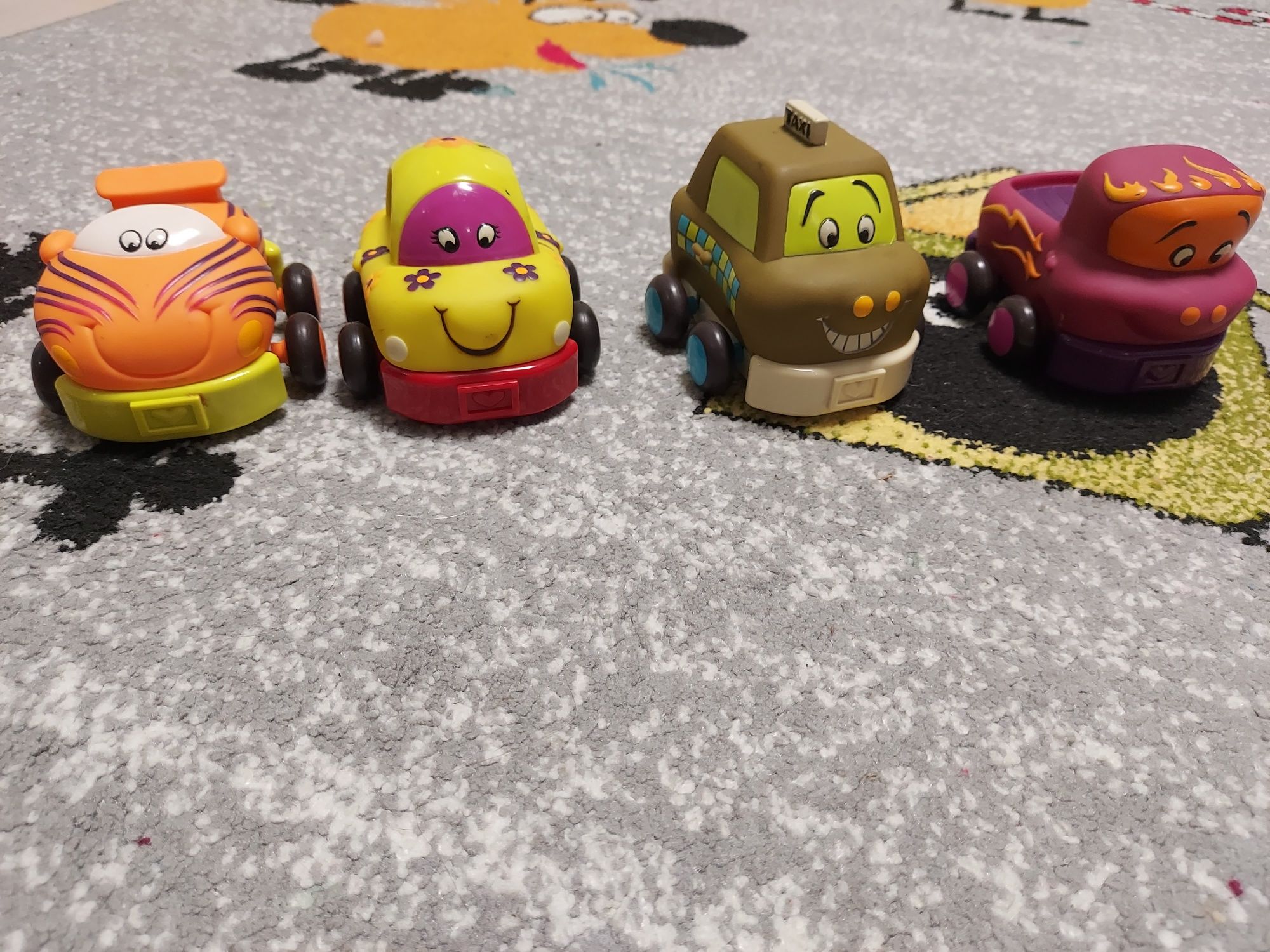 Игровой набор Забавный автопарк Battat