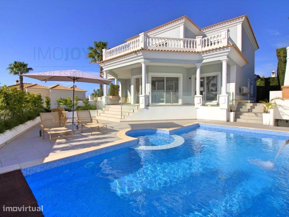 Moradia T5 para Venda em Ferrarias, Almancil