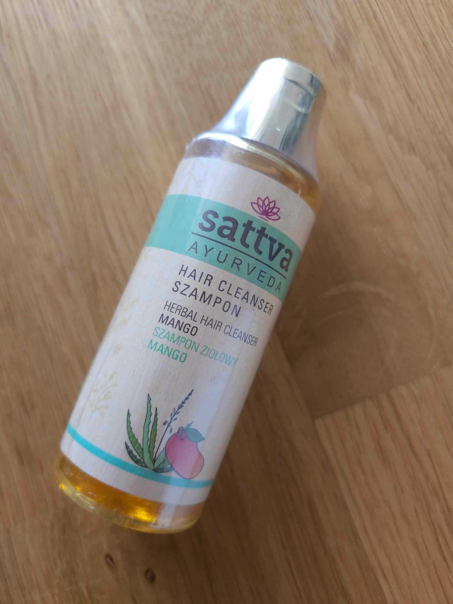 Ziołowy szampon do włosów z mango Sattva