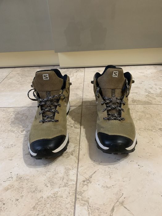 Продам красівки Salomon Gore-tex.