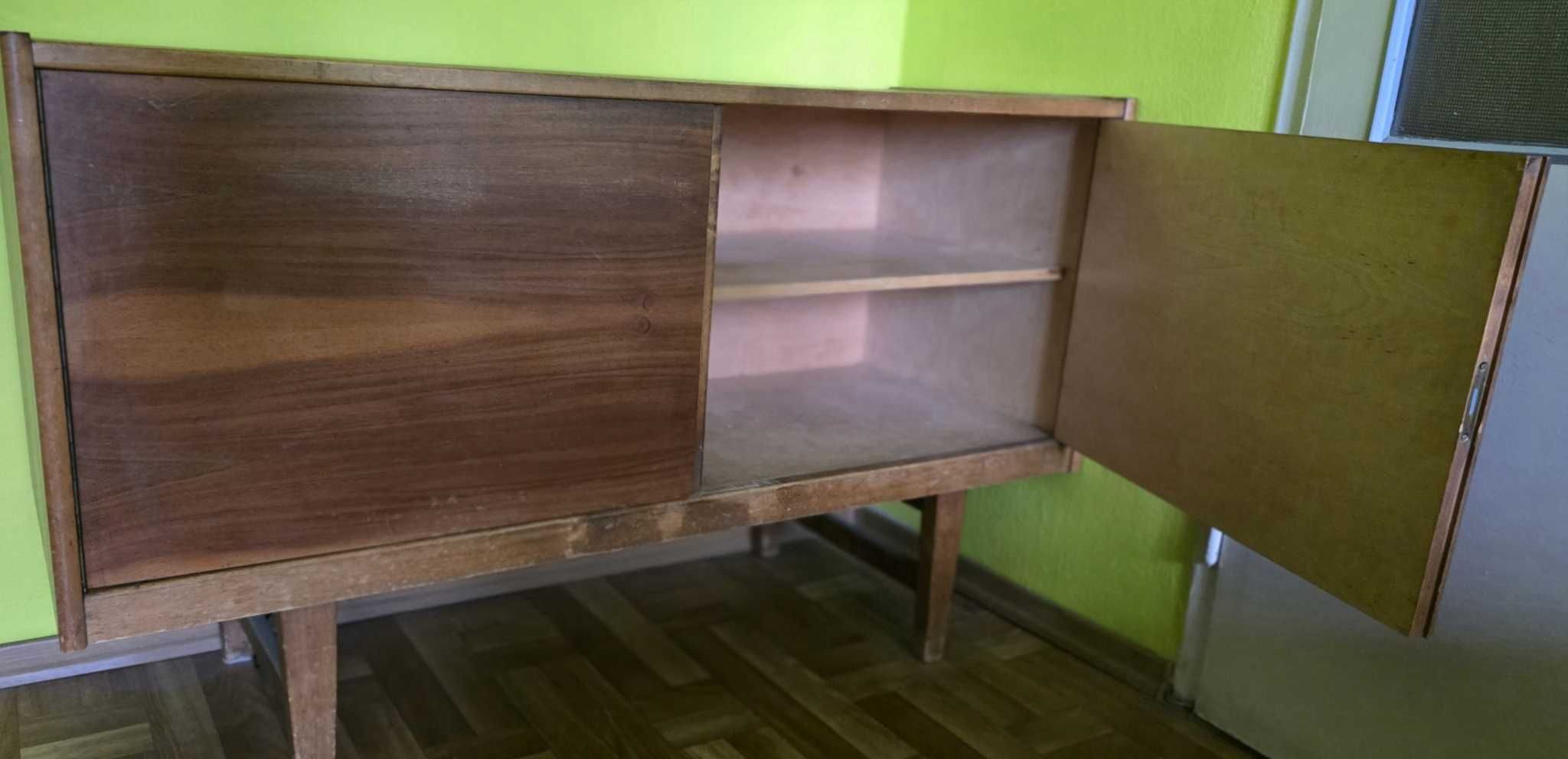 Kredens i pomocnik 1969r