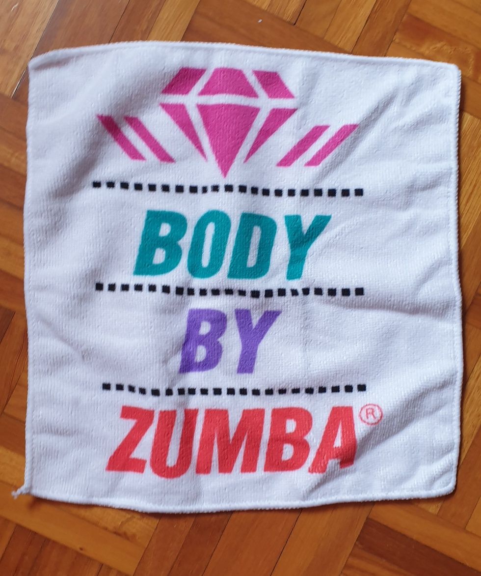 Conjunto de Toalha, meias e pulseiras Zumba