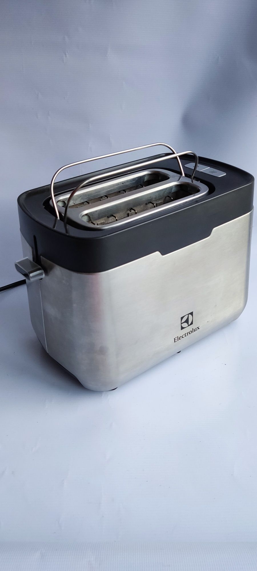 Torradeira de duas fatias Electrolux / Morphy Richards