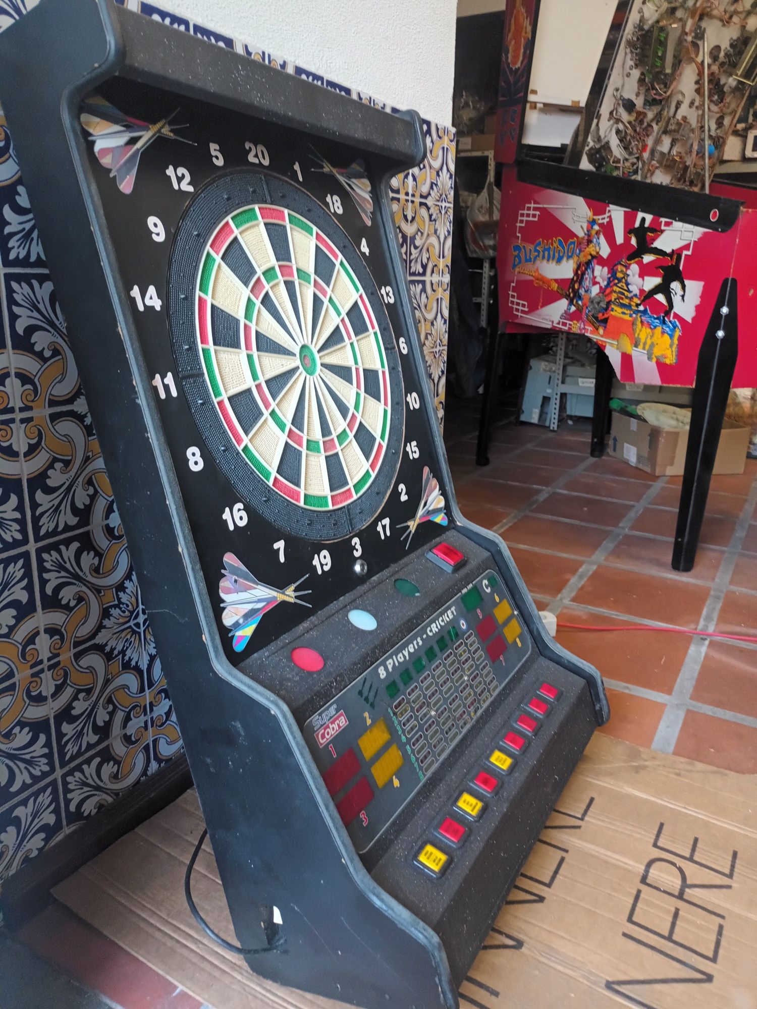Maquina de Setas Dardos Modelo Super Cobra. Toda restaurada. 100%