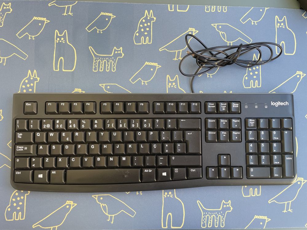 Logitech K120 Teclado