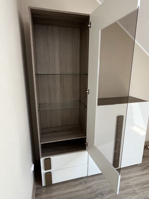 Zestaw mebli, komplet mebli: komoda, witryna ze szkłem Black Red White