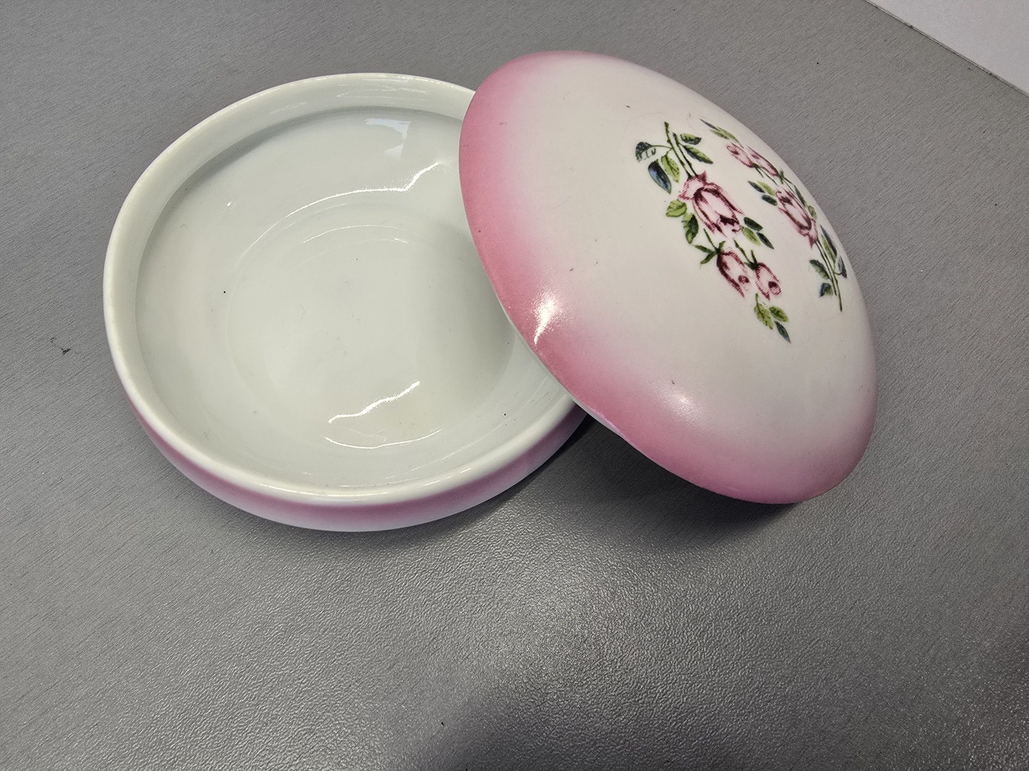 Ćmielów porcelana puzderko szkatułka