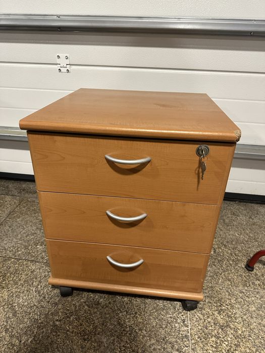Mobilia de escritorio