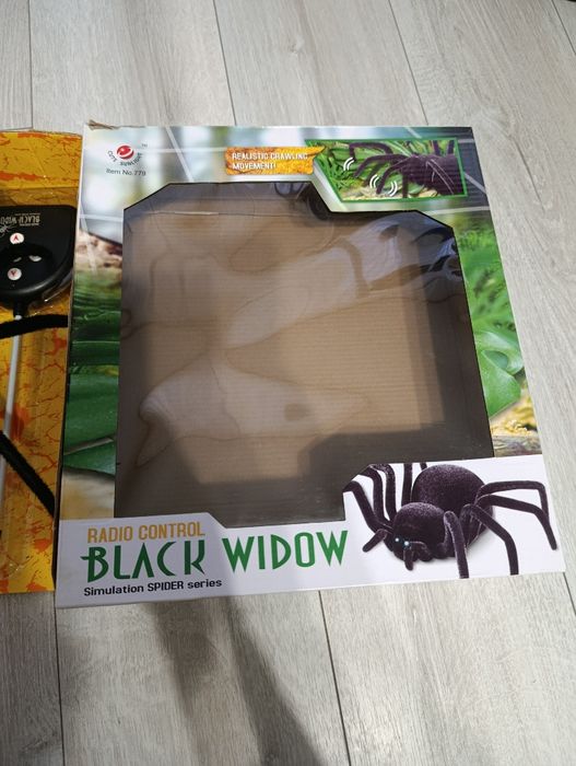 Pająk tarantula zdalnie sterowany