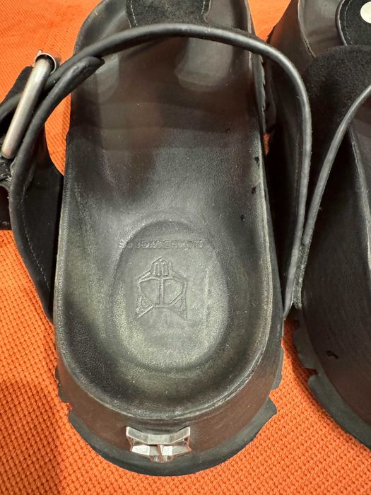 Круті брендові шльопанці