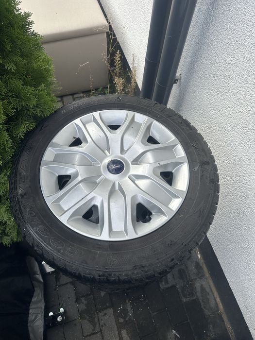 Kola zimowe ford kuga 17 + kolpaki + nakrętki