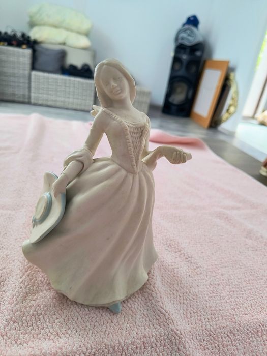 Figurka porcelanowa