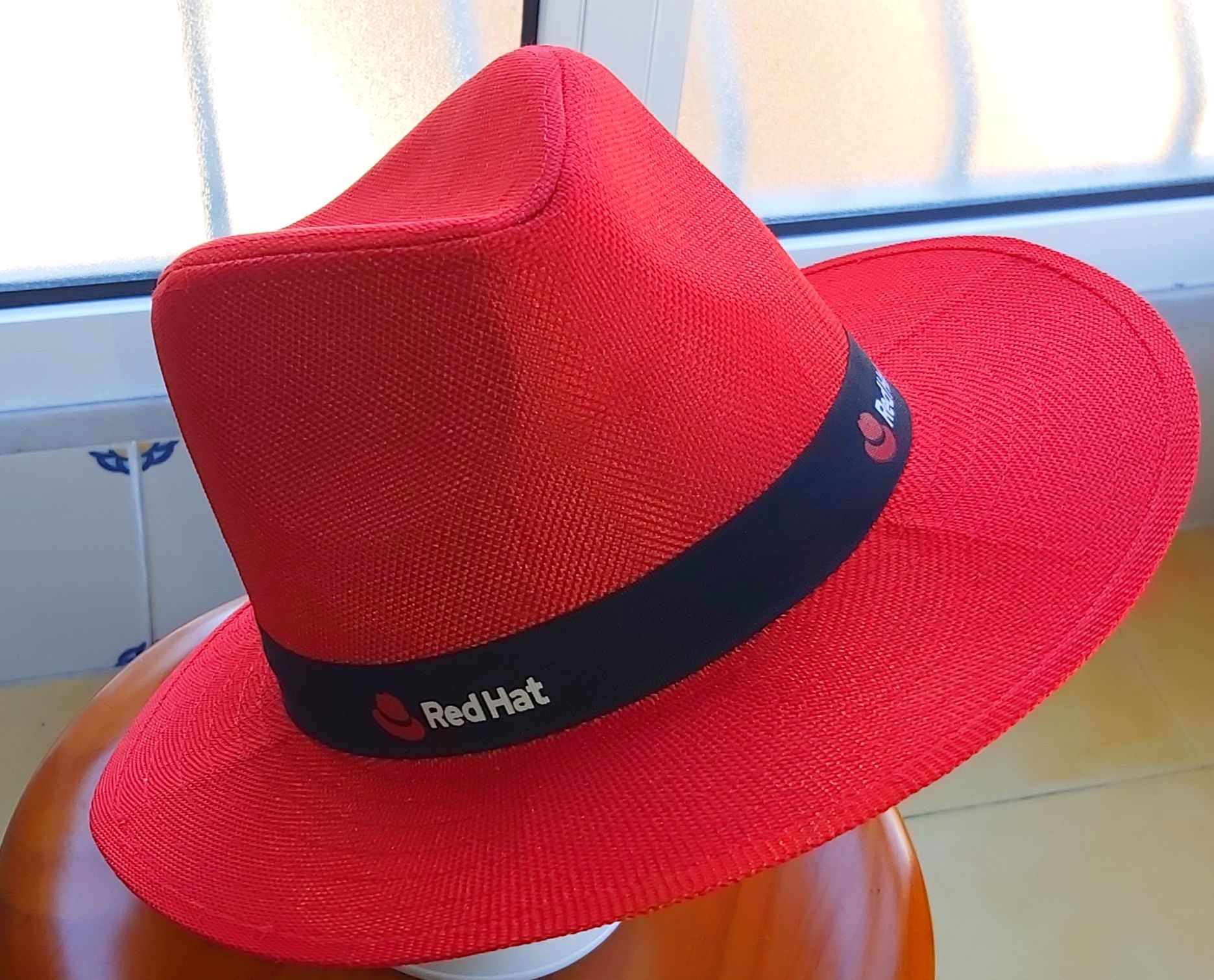 Chapeu vermelho Linux Fedora RedHat