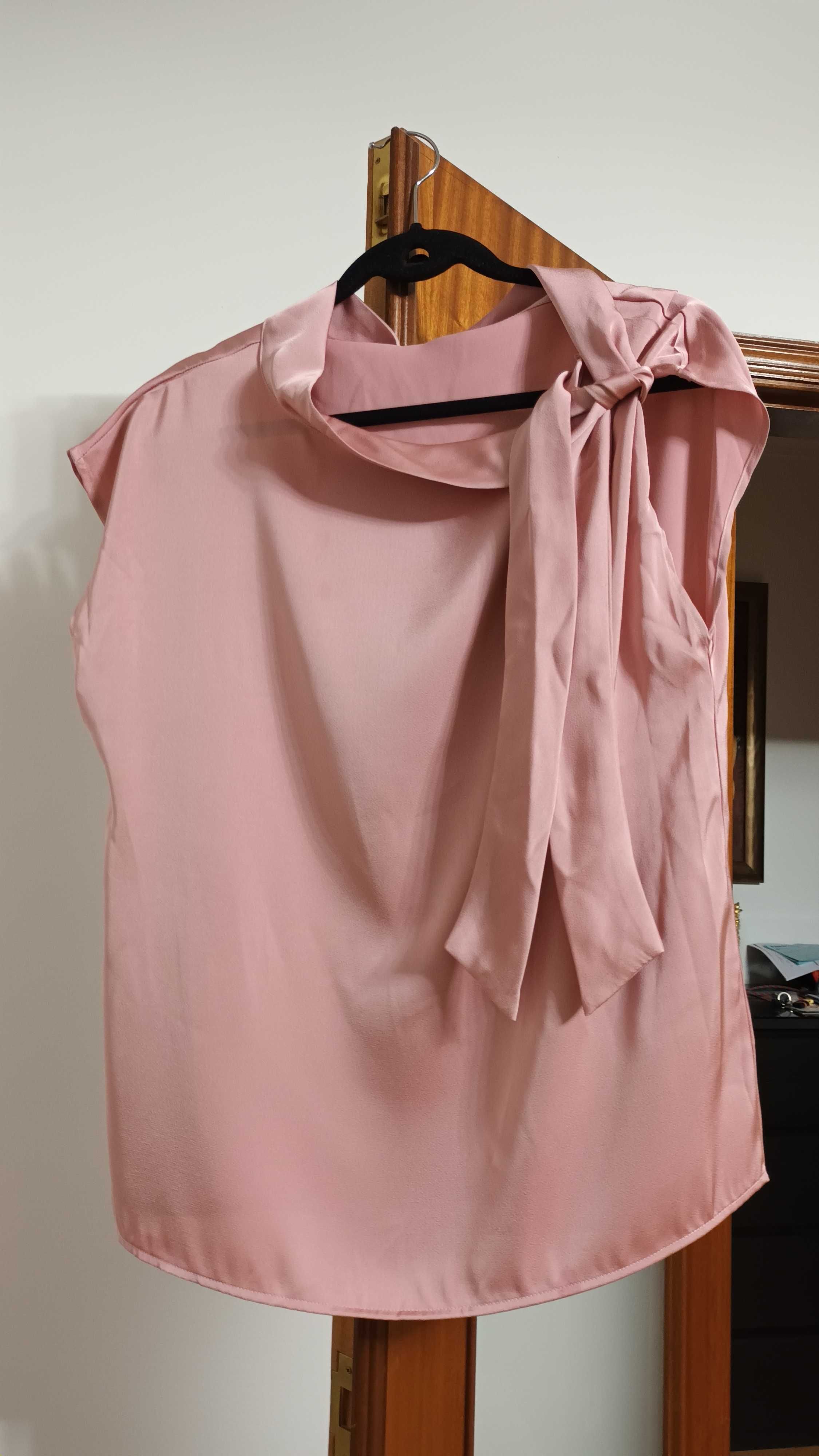 Blusa com laçada